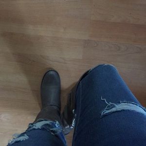 Meet your Posher, Aava